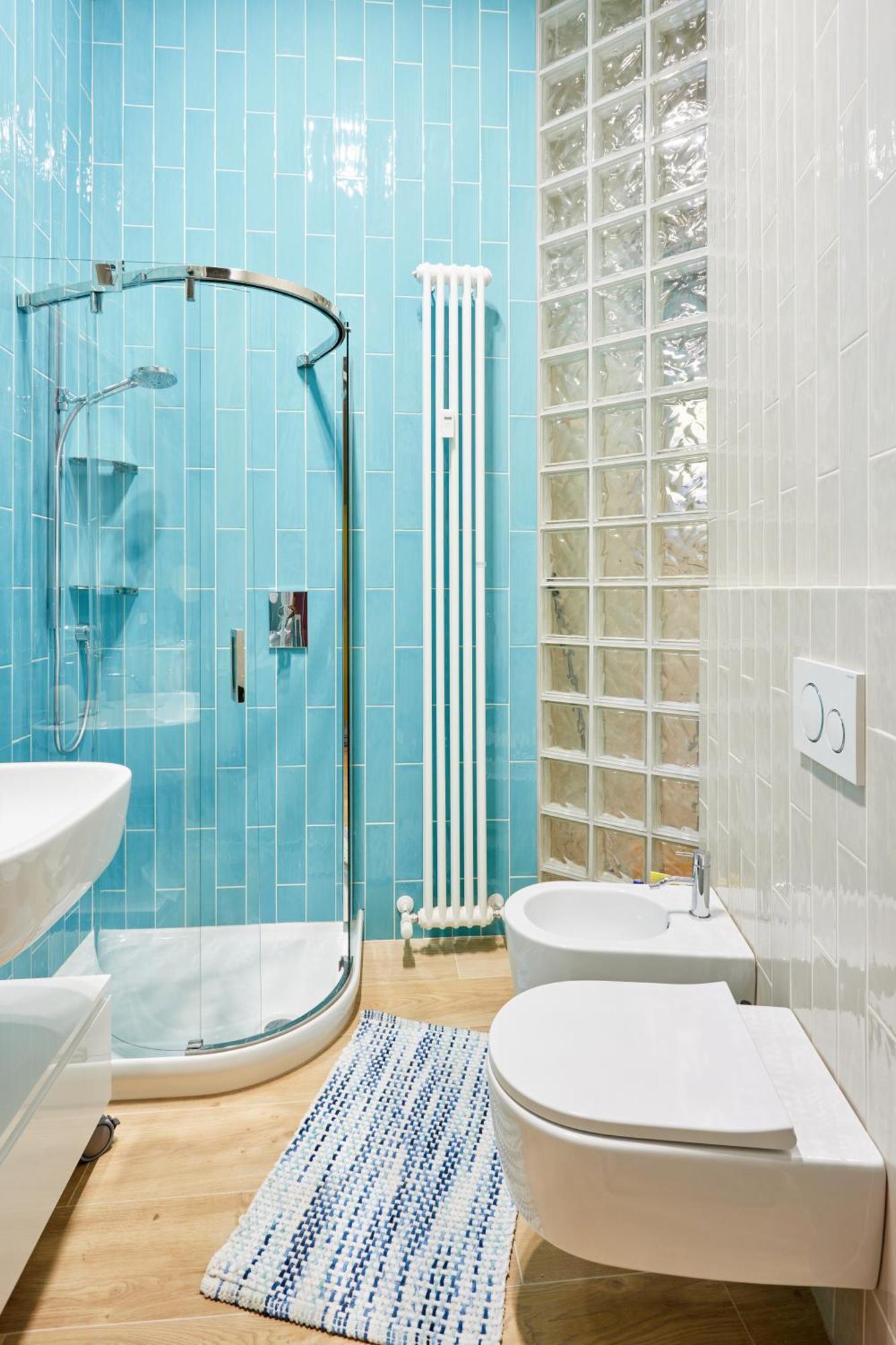 Central And Comfy Apartment Free Netflix And Disney Plus بولونيا المظهر الخارجي الصورة