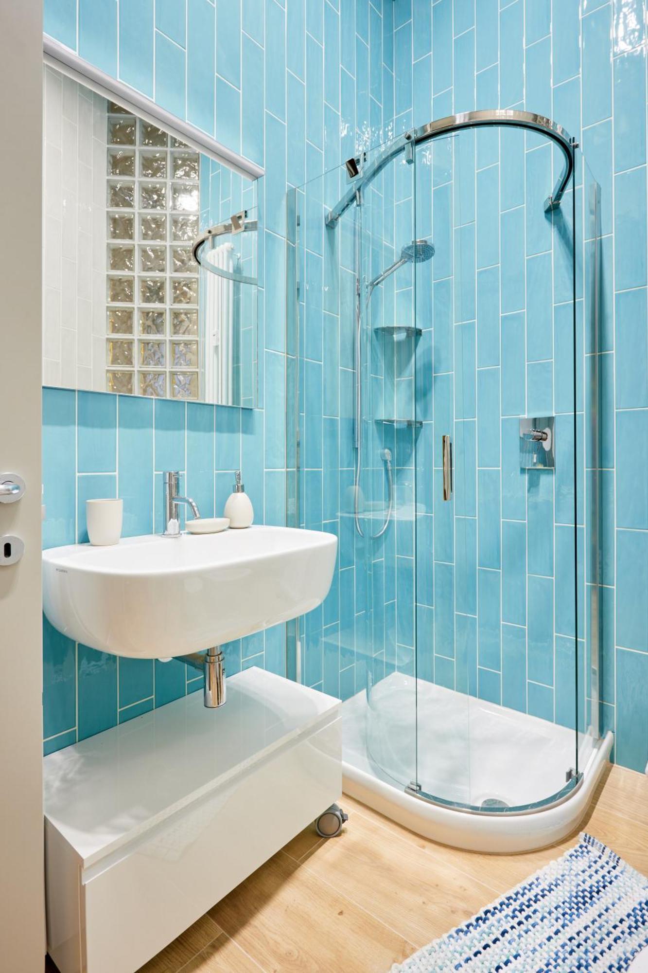 Central And Comfy Apartment Free Netflix And Disney Plus بولونيا المظهر الخارجي الصورة